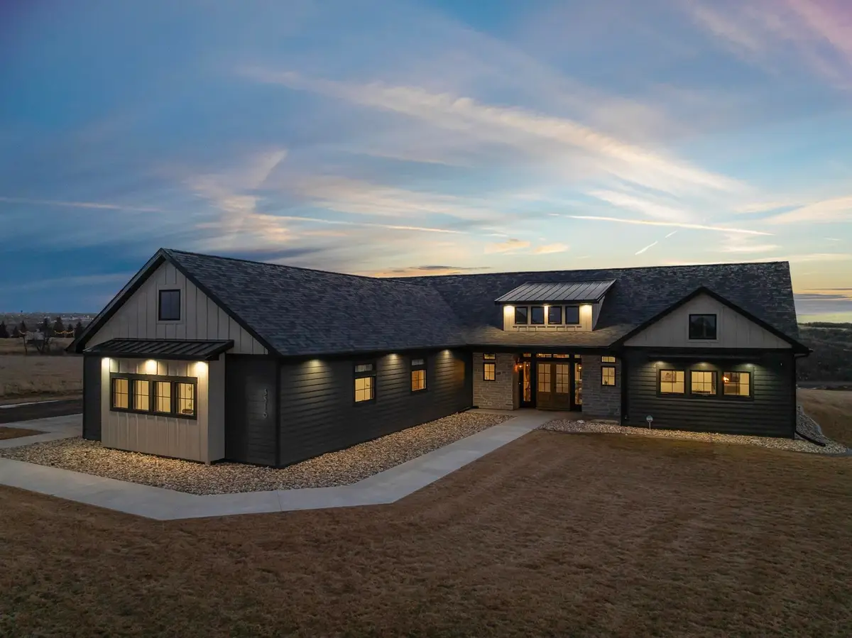 3516 Grayson Dr, Burlington, ND 58722 - #1