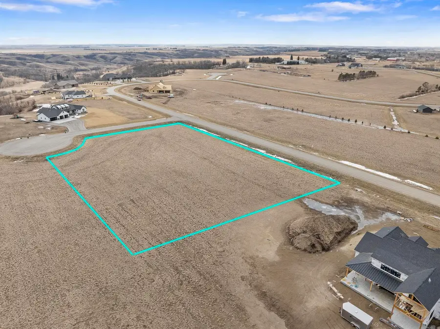 4525 26th St SE, Minot, ND 58701 - #3