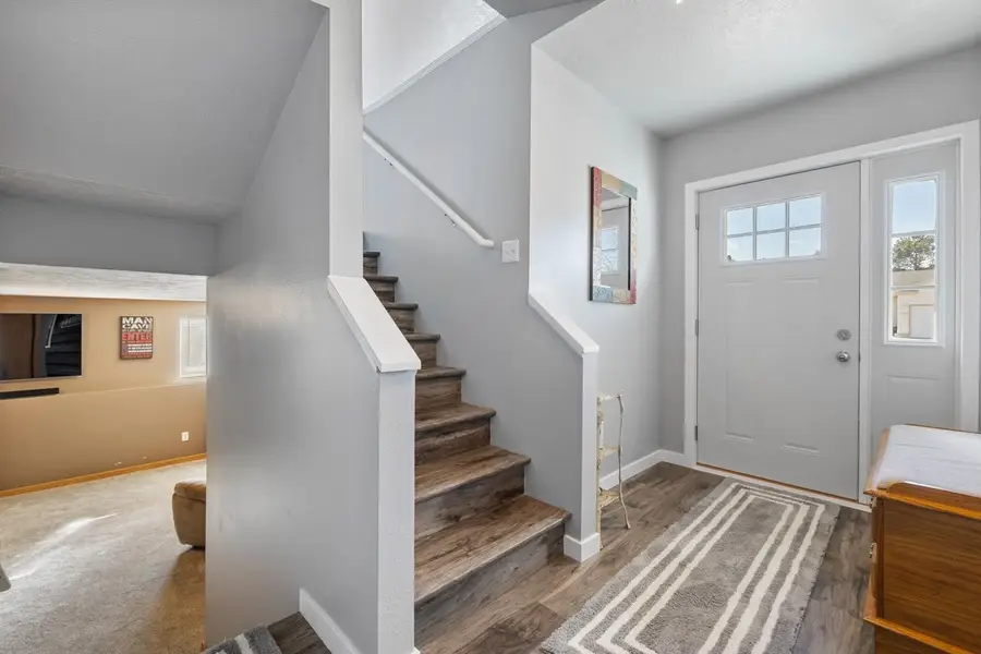 1923 25th St SW, Minot, ND 58701 - #2