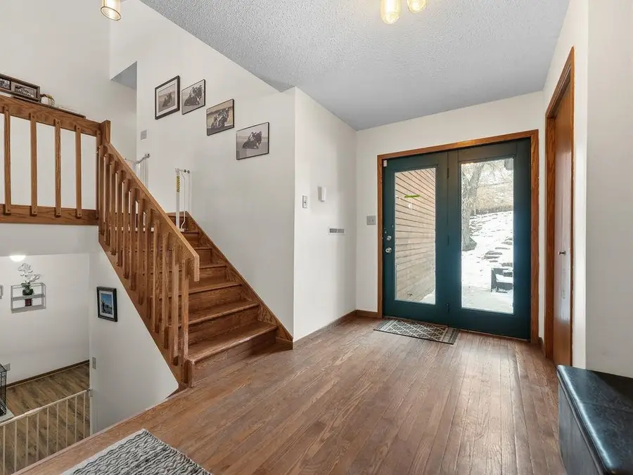 1213 7th St NE, Minot, ND 58703 - #3