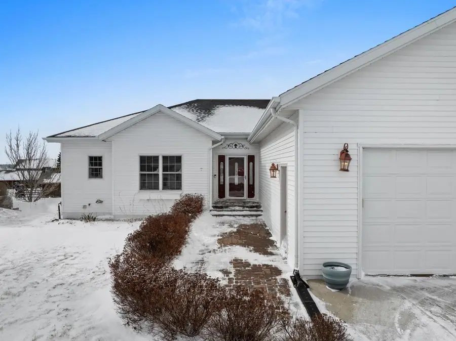 1901 14th St NW, Minot, ND 58703 - #3