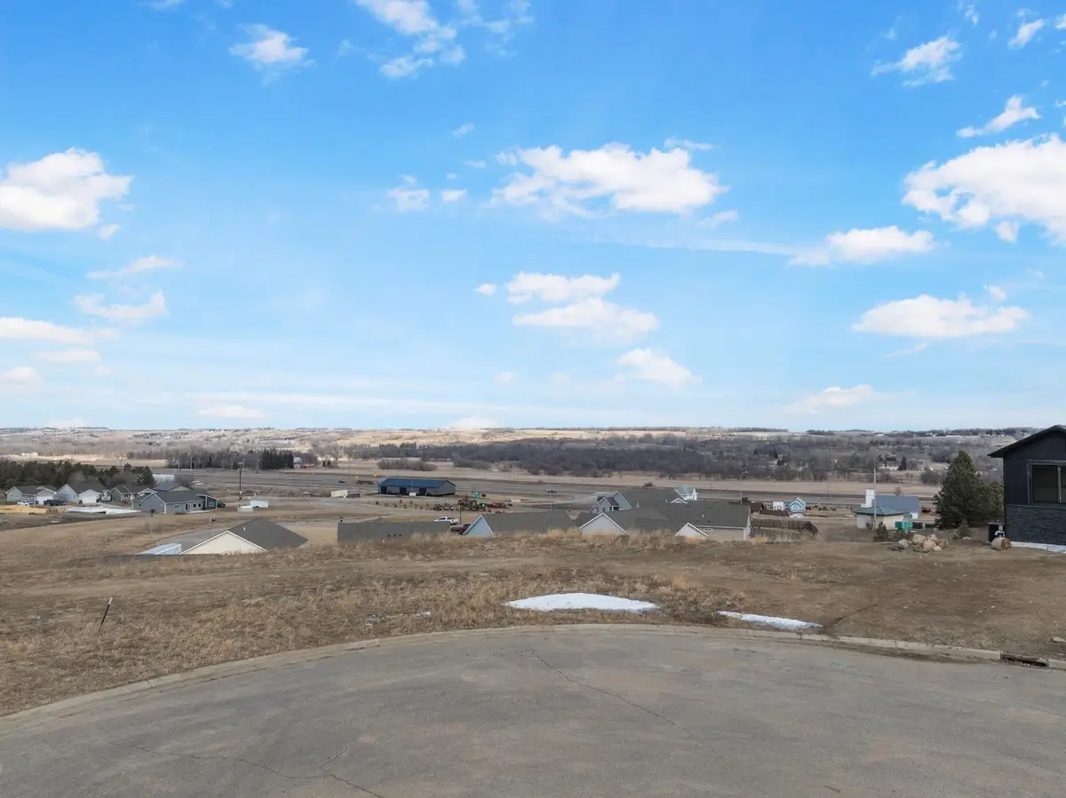 20 Ridgeview Ct., Burlington, ND 58722 - #1