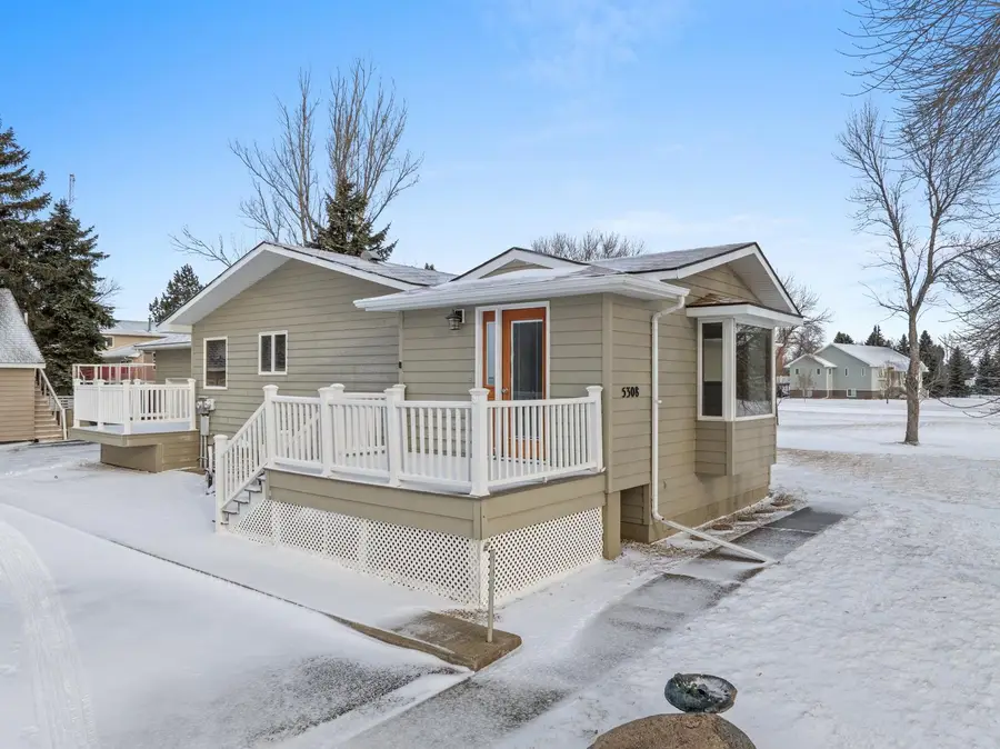 5308 4TH ST SW, Minot, ND 58701 - #2