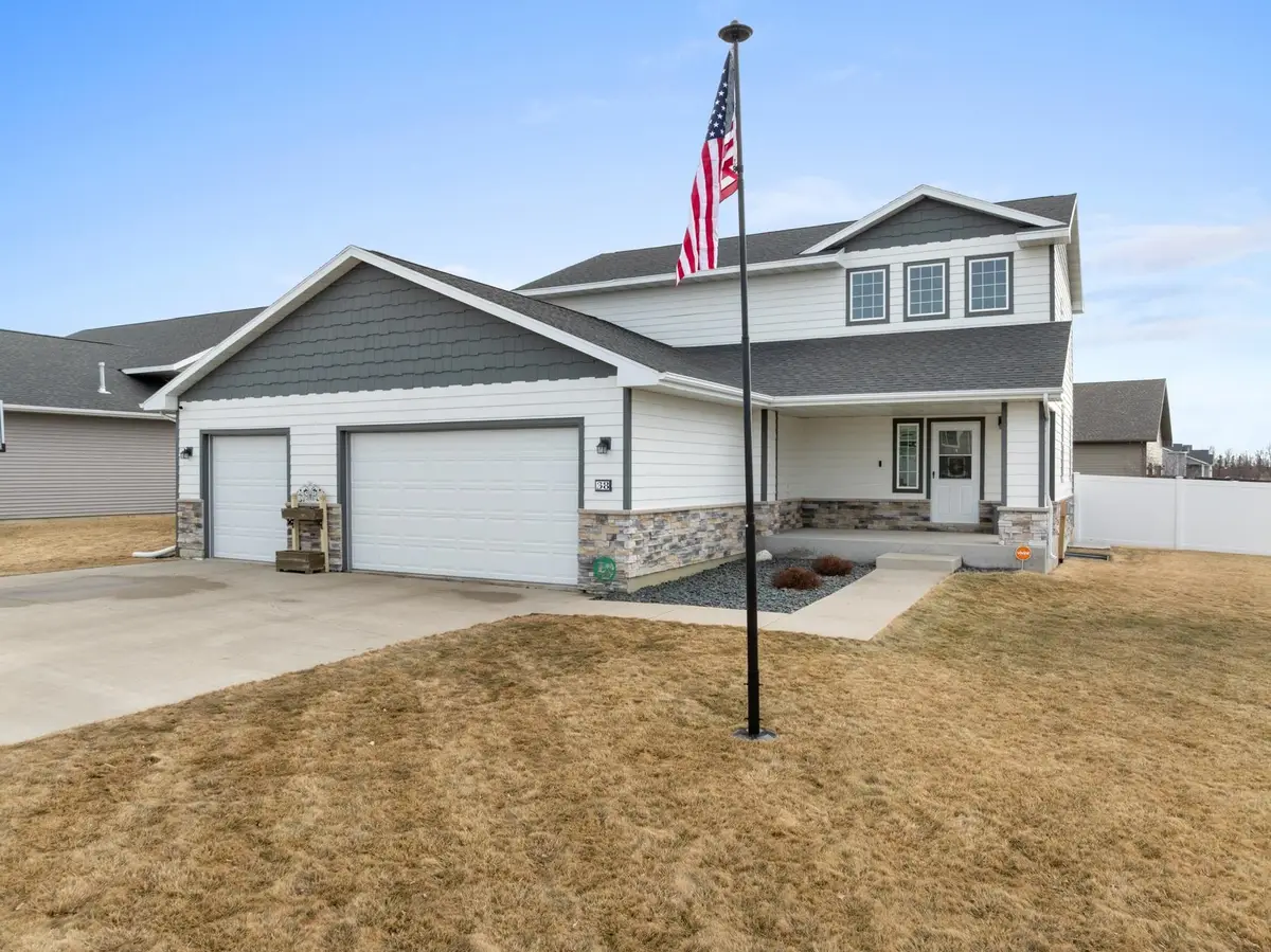 38 Harmony Blvd, Surrey, ND 58785 - #1