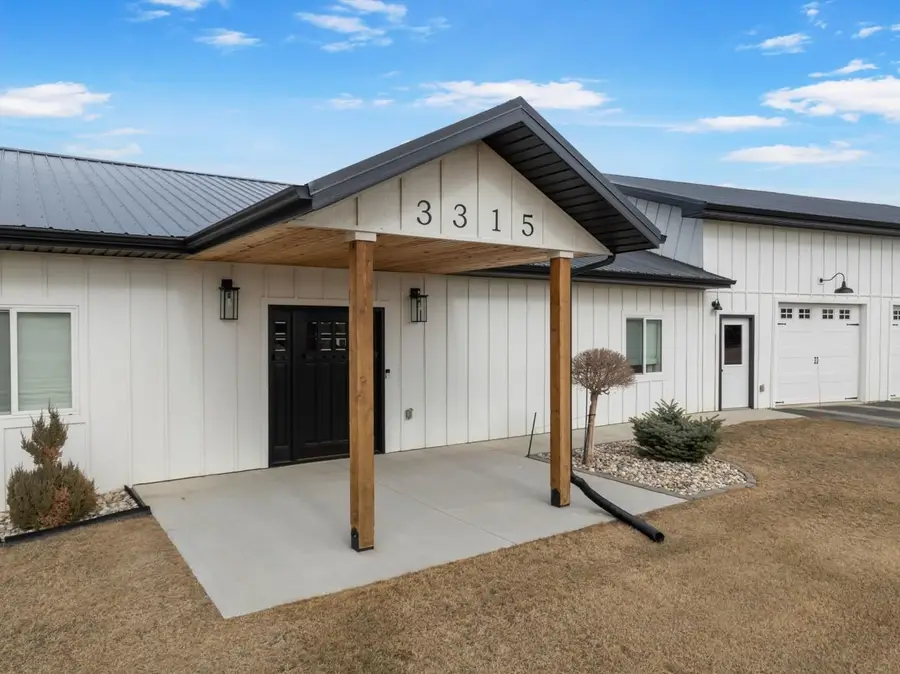 3315 Buckskin Dr. NE, Minot, ND 58703 - #2