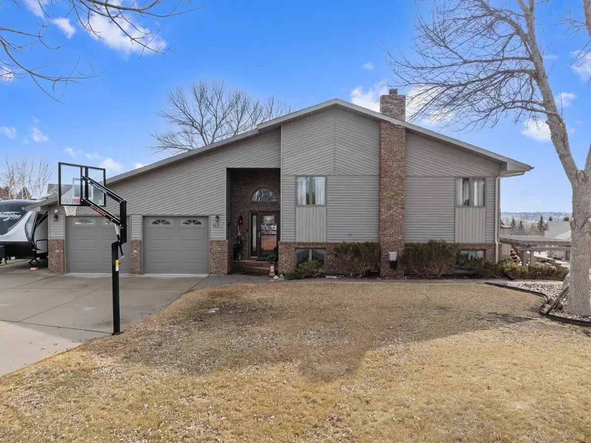 1425 18th Ave. NW, Minot, ND 58703 - #1