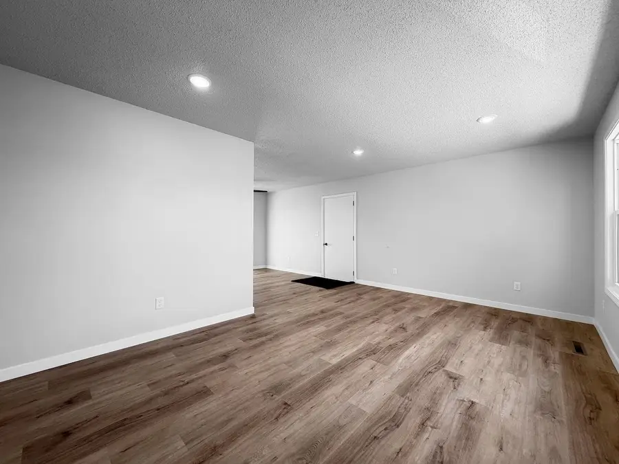 419 Pleasant Ave. S, Surrey, ND 58785 - #2