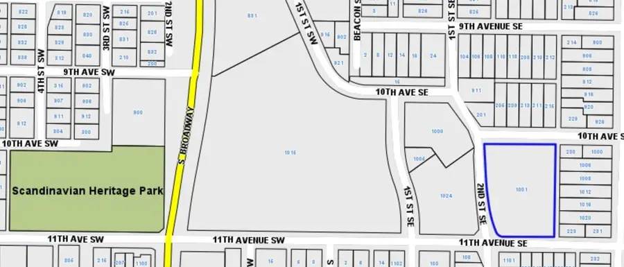 1001 2nd St, Minot, ND 58701 - #3