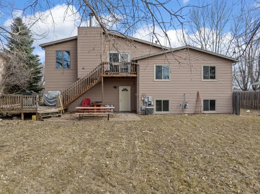 1405 Sunset BLVD, Minot, ND 58703-0000 - #2