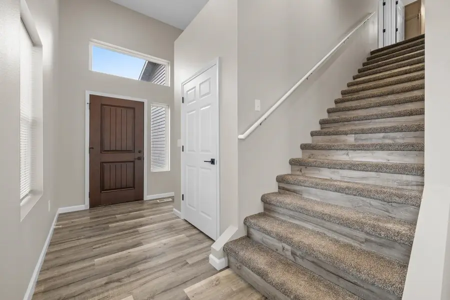 2521 Granite Dr NW, Minot, ND 58703 - #2