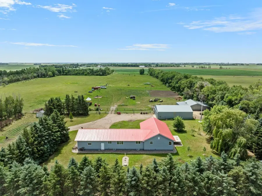 1100 72nd AVE NE, Minot, ND 58703 - #2