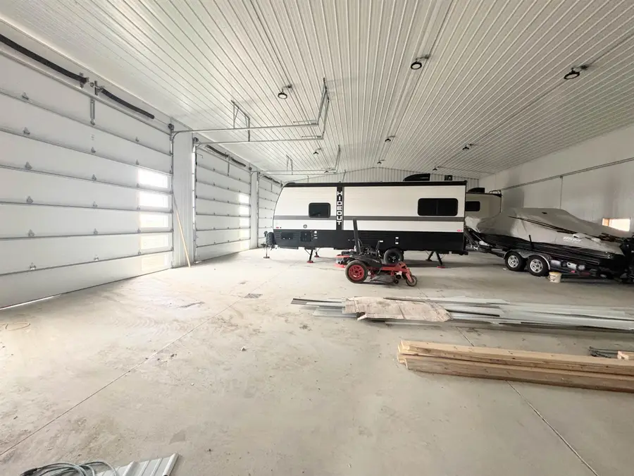 107 Moonlight Dr, Parshall, ND 58770 - #2