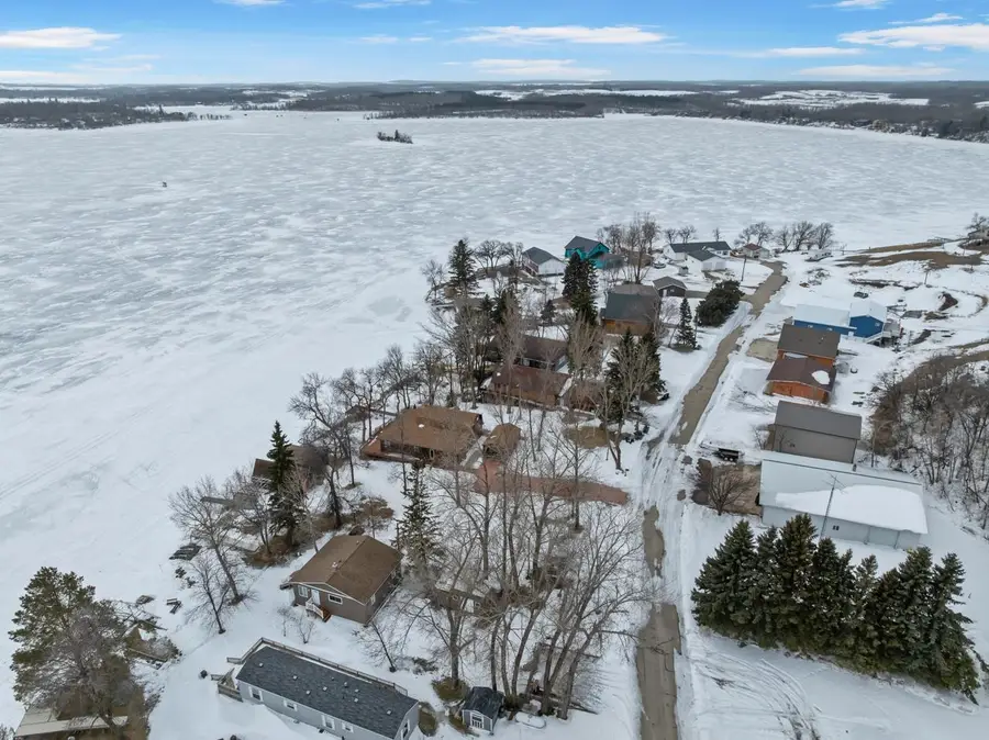 87 Green Acres RD, Lake Metigoshe, ND 58318 - #2