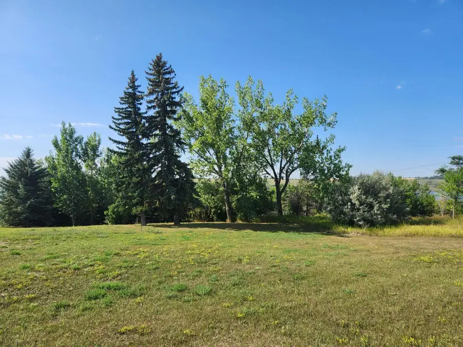 300 SE 4th Ave, Kenmare, ND 58746 - #3