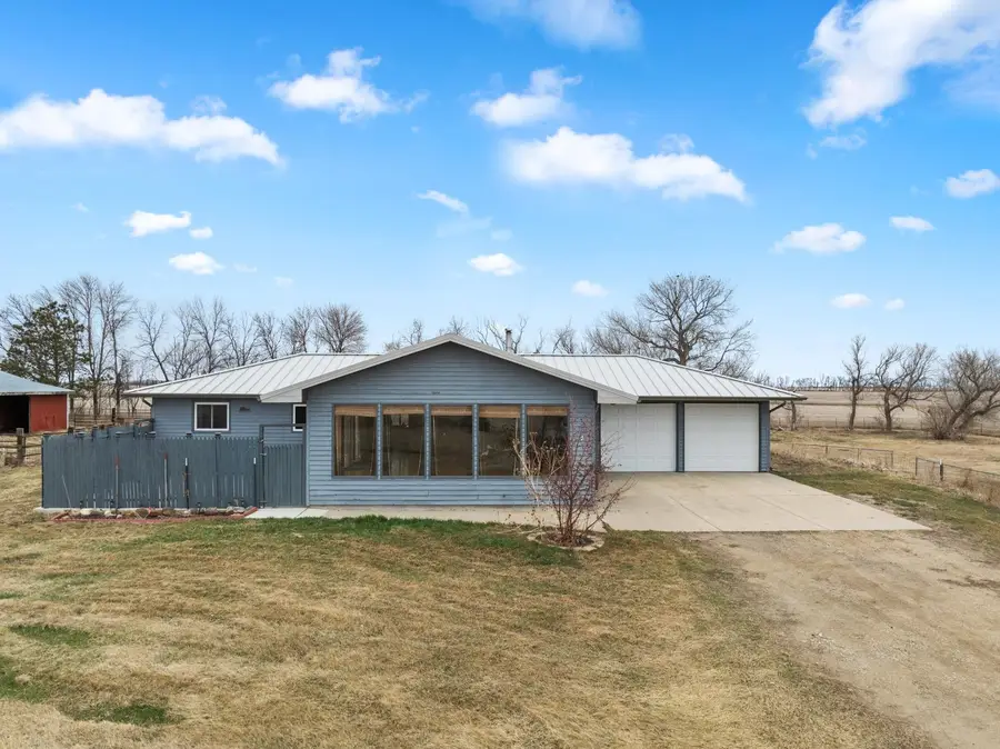 8581 30th AVE NE, Minot, ND 58703 - #3