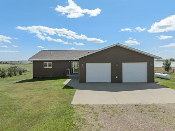 4558 12 M Street, Garrison, ND 58540