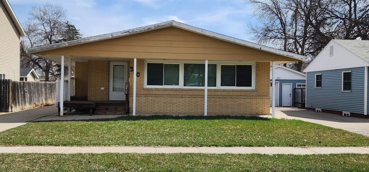 310 20th St NW, Minot, ND 58703 - #1