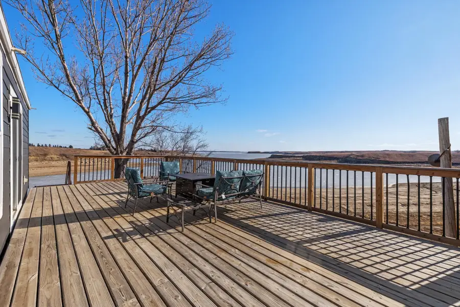 600 NW Beulah Bay Rd, Beulah, ND 58523 - #2