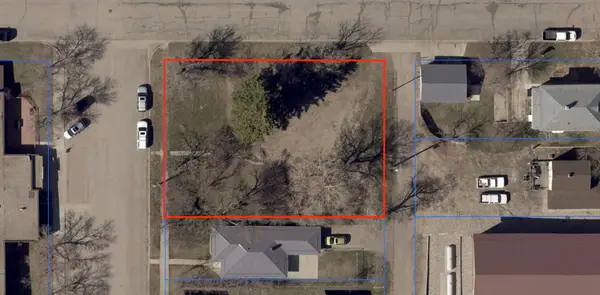 320 1st Ave NW, Kenmare, ND 58746