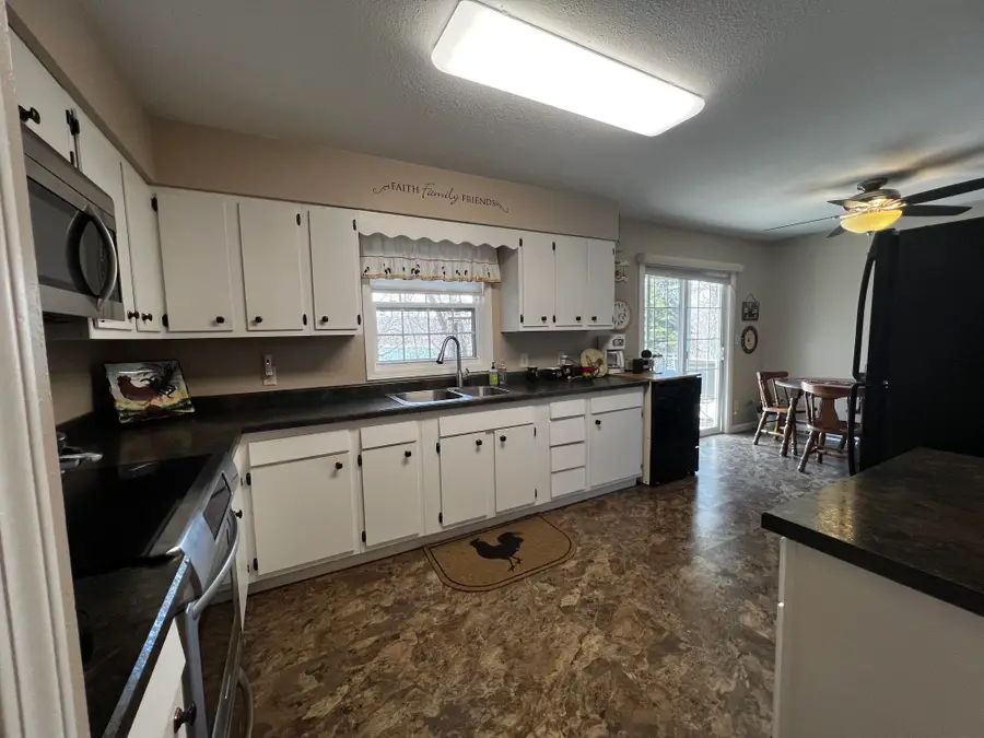 261&263 LONG LAKE ROAD NE, Bottineau, ND 58318 - #3