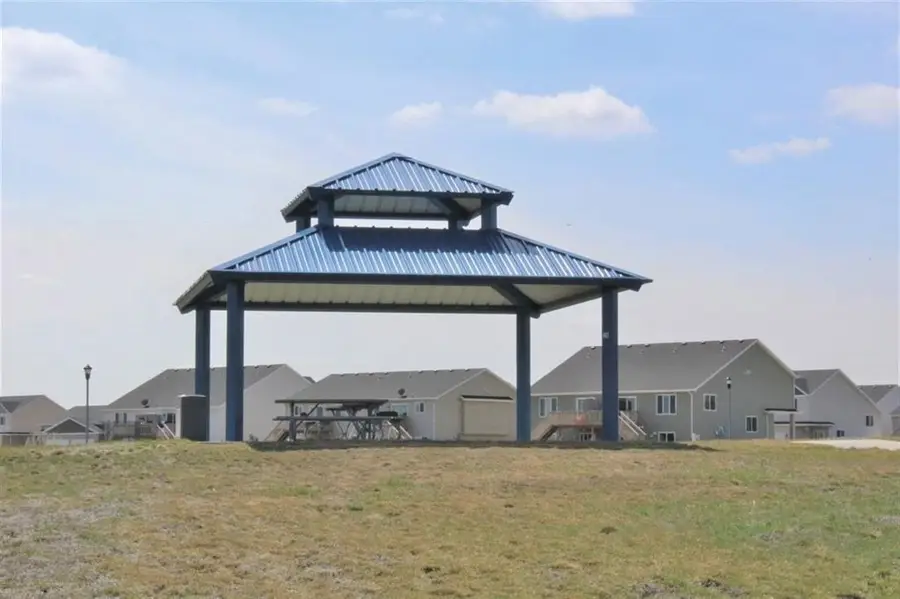 189 Mulberry Loop NE, Minot, ND 58703 - #3