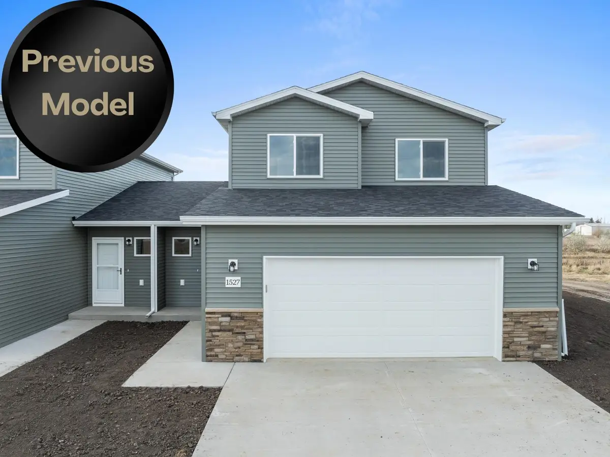 1515 47th Loop SE, Minot, ND 58701 - #1