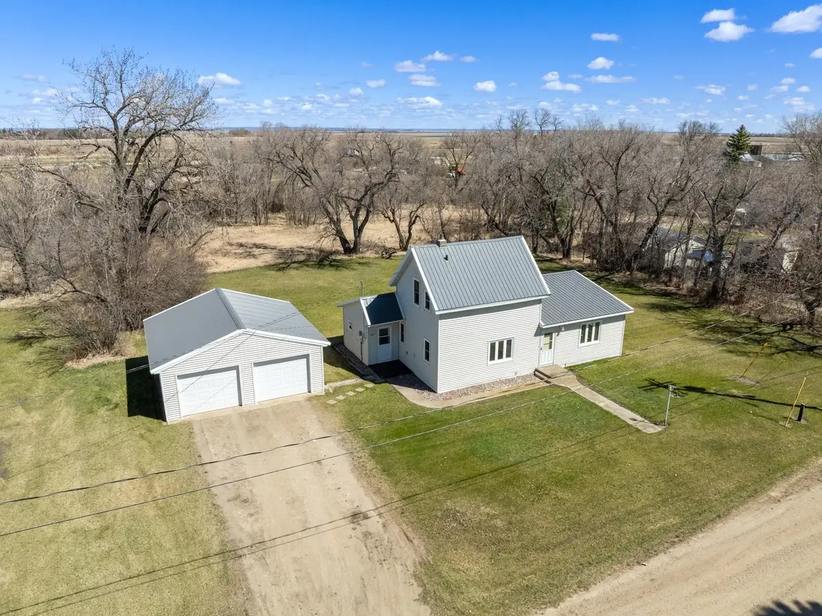449 Davis St, Willow City, ND 58384 - #1