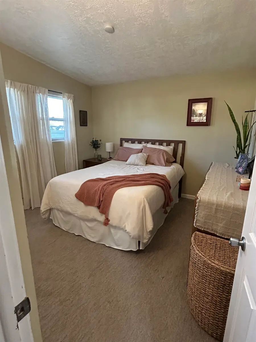 2516 Skyline Drive, Minot, ND 58703 - #3