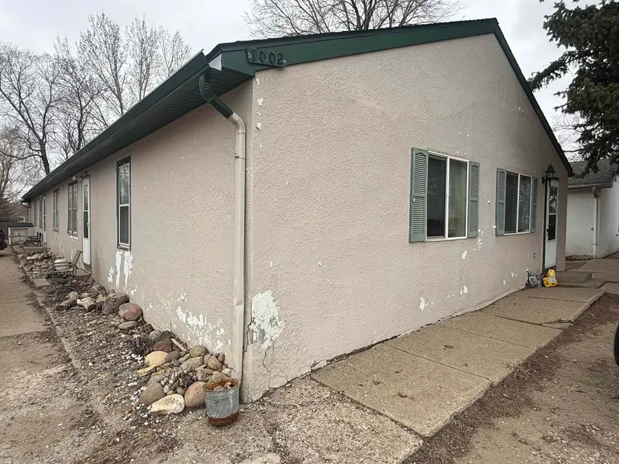 1000/1002 43rd st SE, Minot, ND 58701 - #3