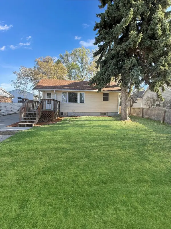418 15th Ave SW, Minot, ND 58701