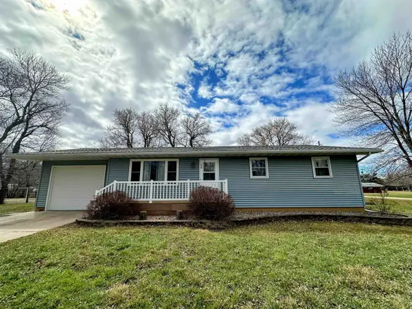 306 4th St SW, Granville, ND 58741