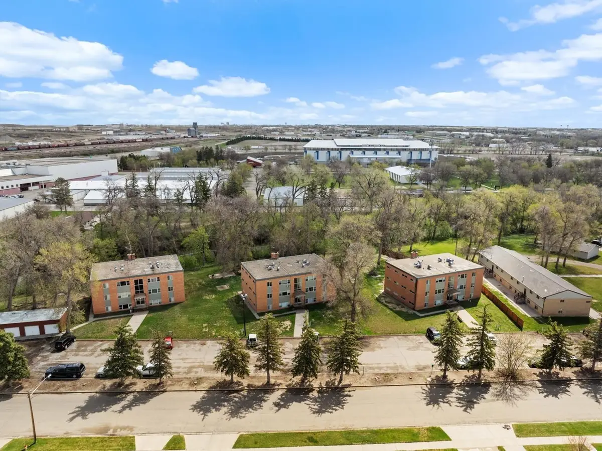 125, 205, 215 19th St SE, Minot, ND 58701 - #1