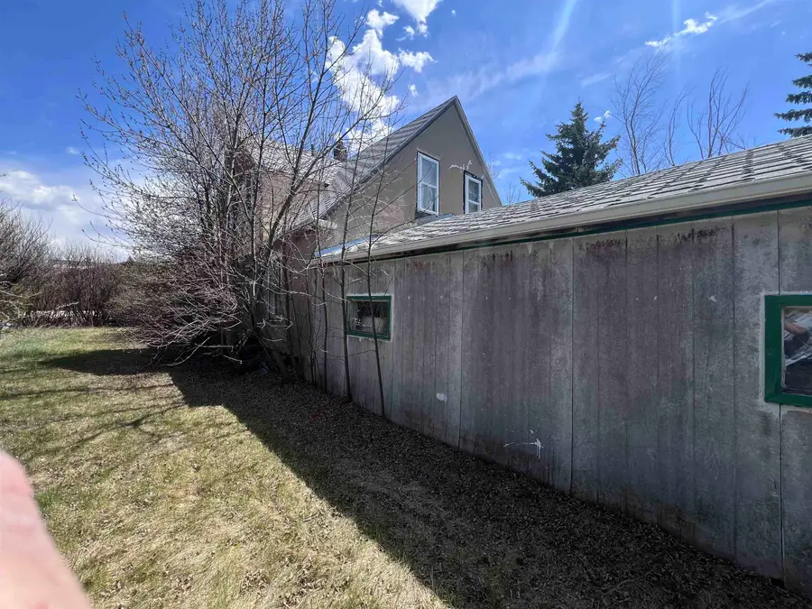 216 2nd St SW, Stanley, ND 58754 - #2