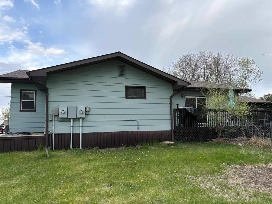 112 Pleasant Ave N, Surrey, ND 58785 - #3