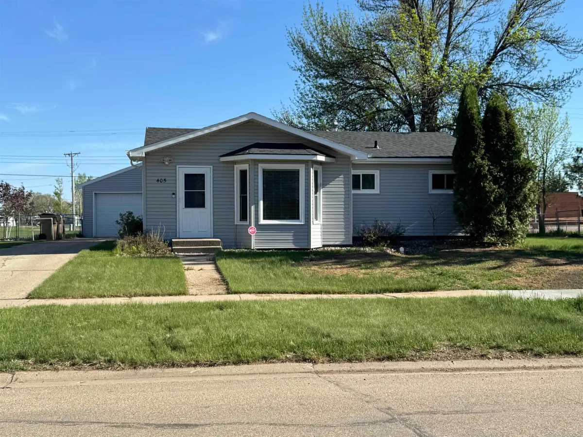 405 NW 24TH AVE, Minot, ND 58703 - #1