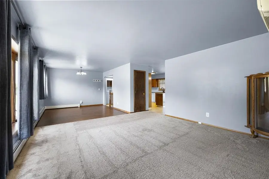 1900 NW 8th St, Minot, ND 58703 - #3