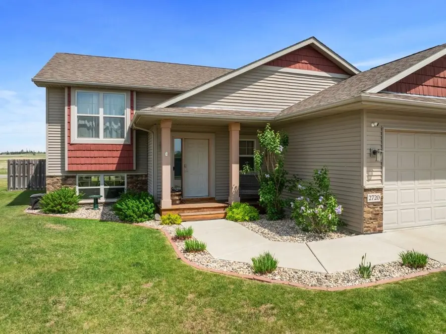 2720 Heritage Dr NW, Minot, ND 58703 - #3