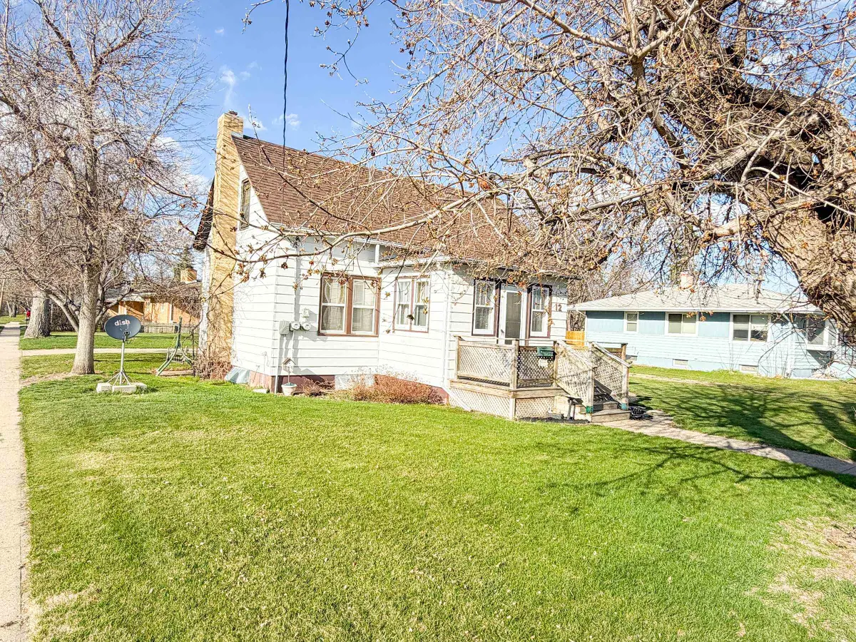 12 2nd Ave, Velva, ND 58790 - #1