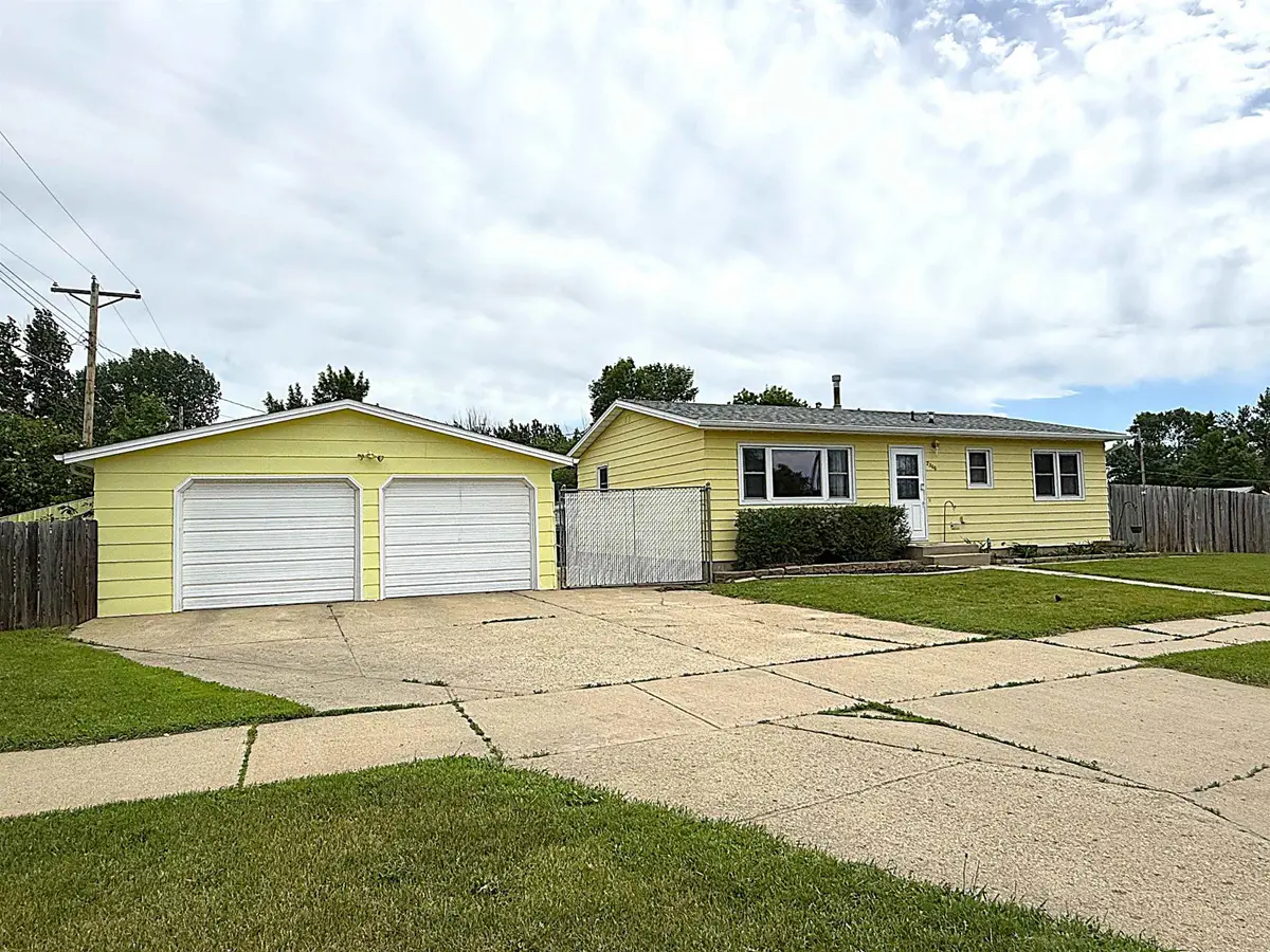 2300 NW 8th St, Minot, ND 58703 - #1