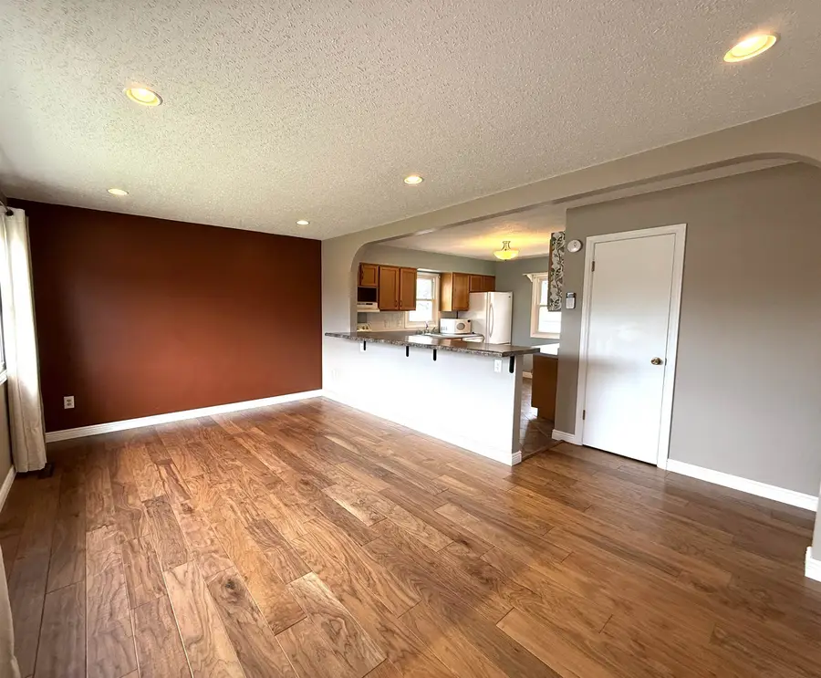 2300 NW 8th St, Minot, ND 58703 - #3