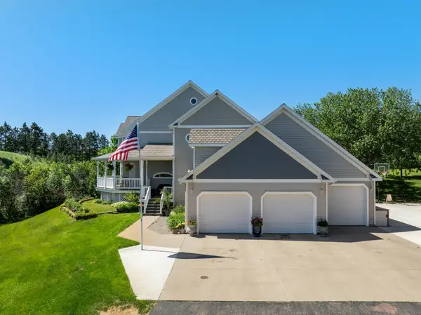 1811 NW 76th St, Burlington, ND 58722