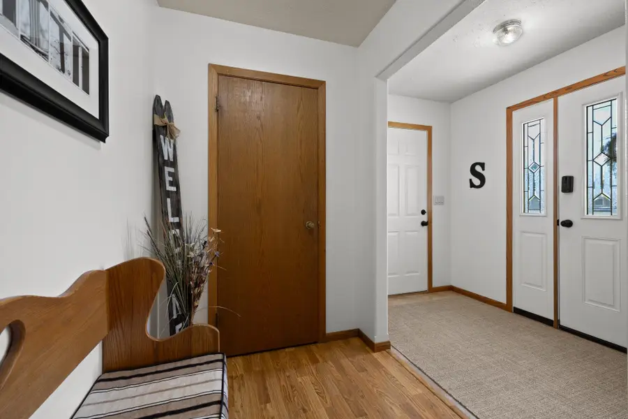 1216 19th Ave SW, Minot, ND 58701 - #2