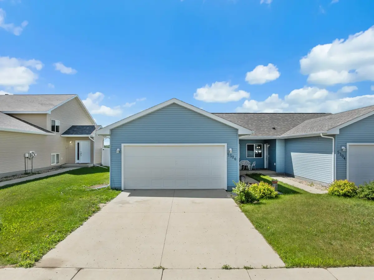 5306 15th Ave SE, Minot, ND 58701-0000 - #1