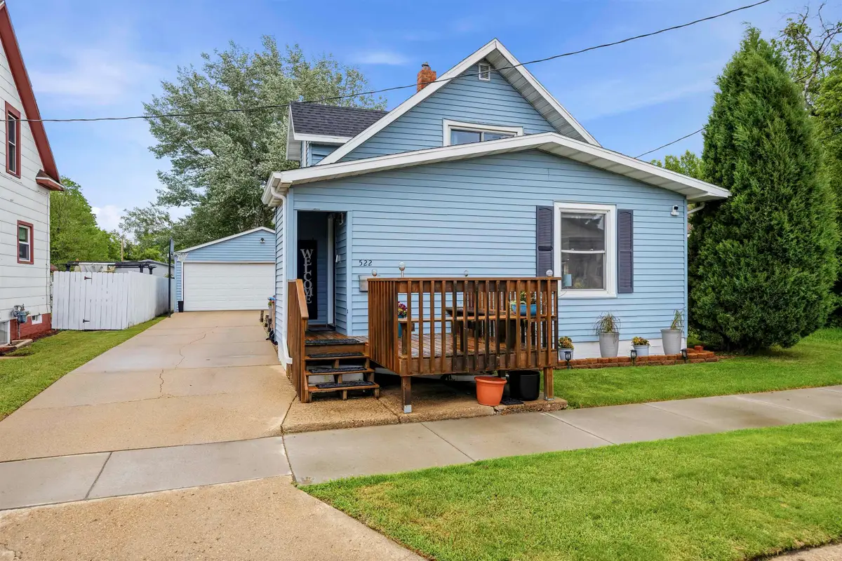 522 6th ST NE, Minot, ND 58703 - #1