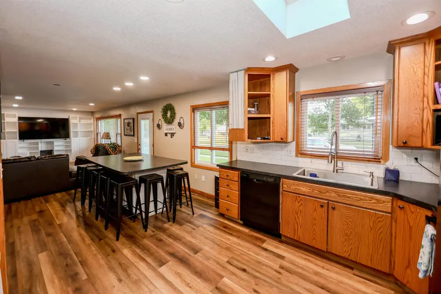 2504 & 2508 2nd Ave NW, Minot, ND 58703 - #3