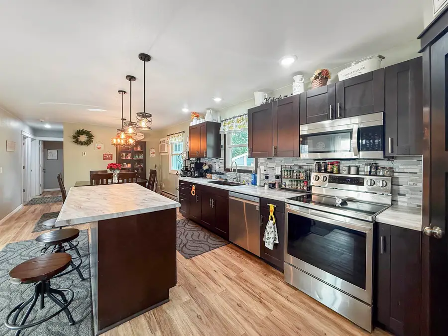 218 2nd St E, Ross, ND 59776 - #2