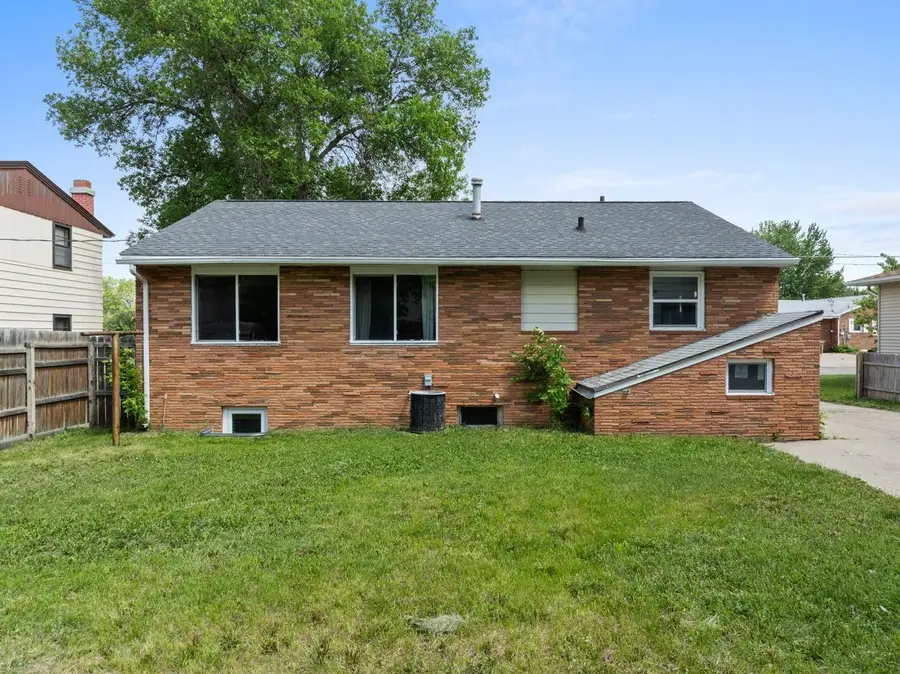 1536 5th Street SW, Minot, ND 58701 - #3
