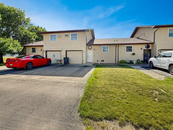 4 KITTELSON DR, Burlington, ND 58722-2122