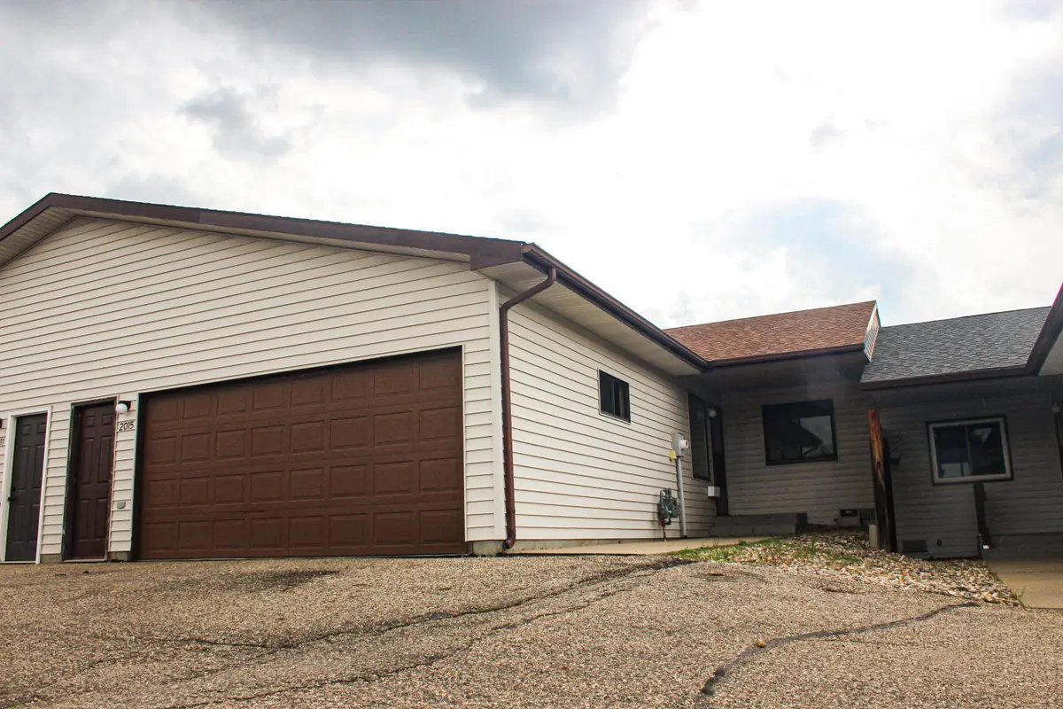 2015 12th St. NW, Minot, ND 58703 - #1