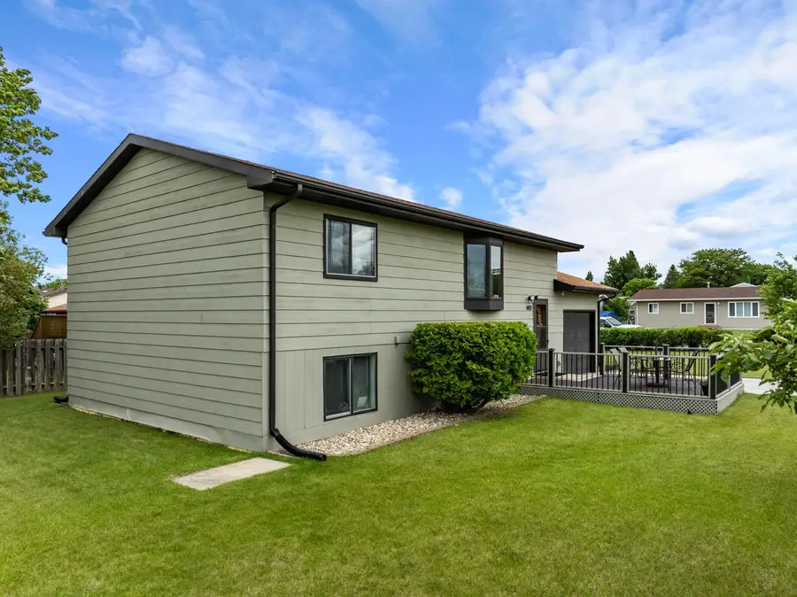 403 Pleasant Ave N, Surrey, ND 58785 - #2